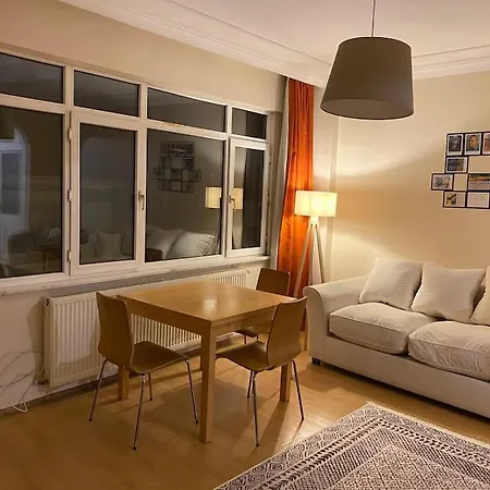 Ueskuedar Merkezde Ve Kadikoey'e 5 Dk Uzaklikta Ev Appartement Istambul