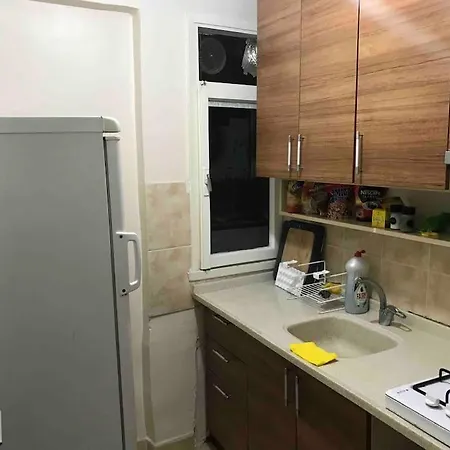Daire Ueskuedar Merkezde Ve Kadikoey'e 5 Dk Uzaklikta Ev İstanbul